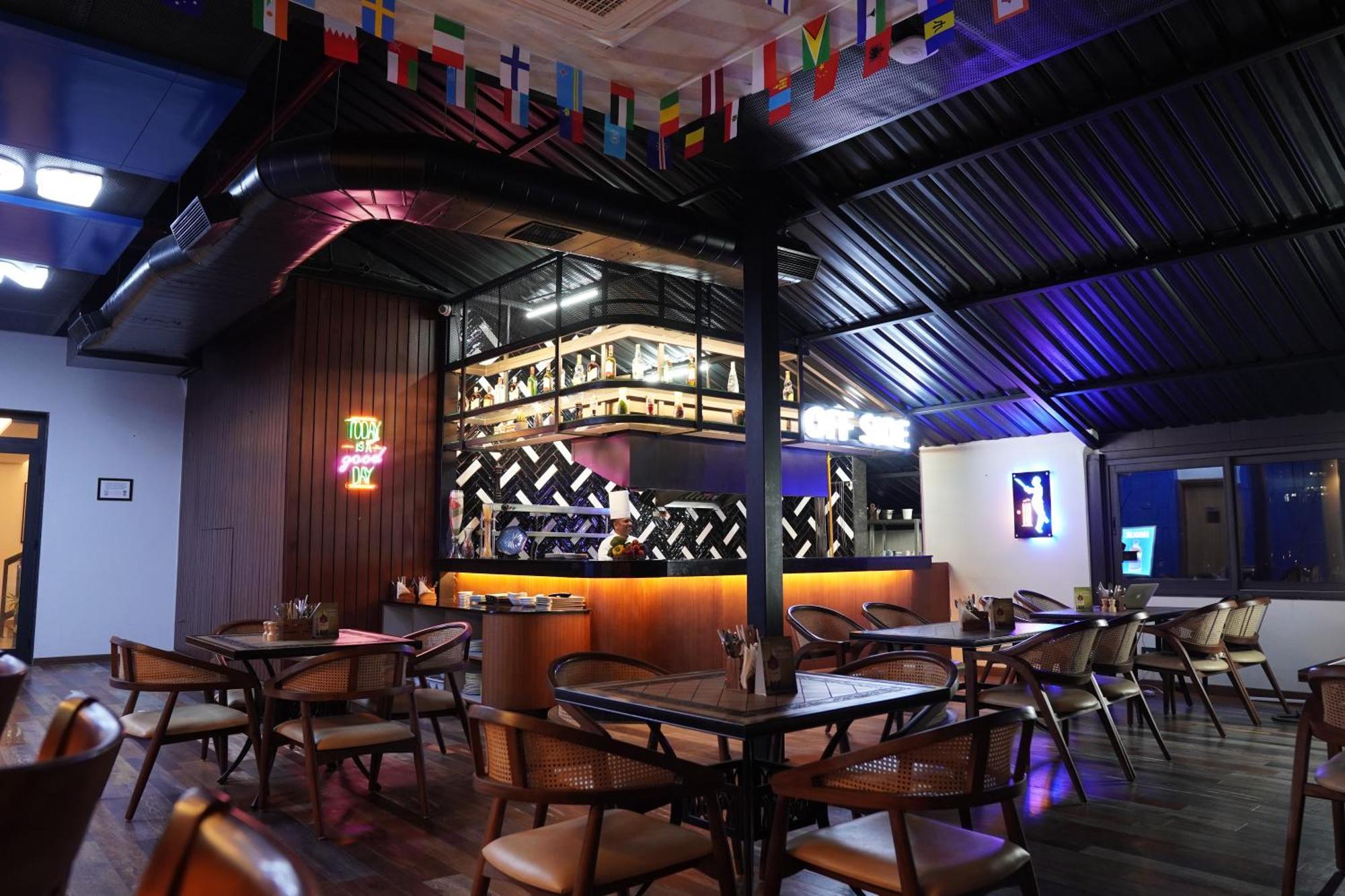 Infinitea Centric Dharamshala Exterior foto